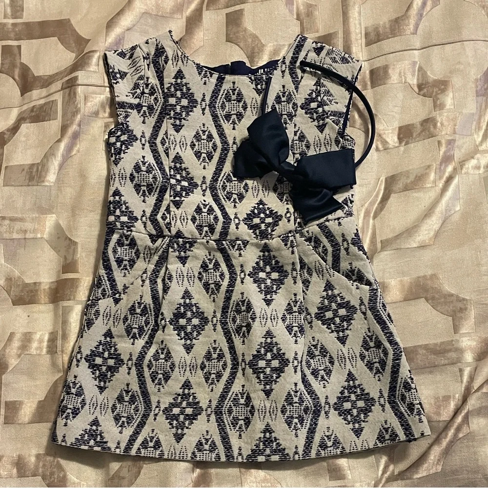 Christmas girls size 2 Oshkosh B'gosh Navy and White Patterned Casual Dress w